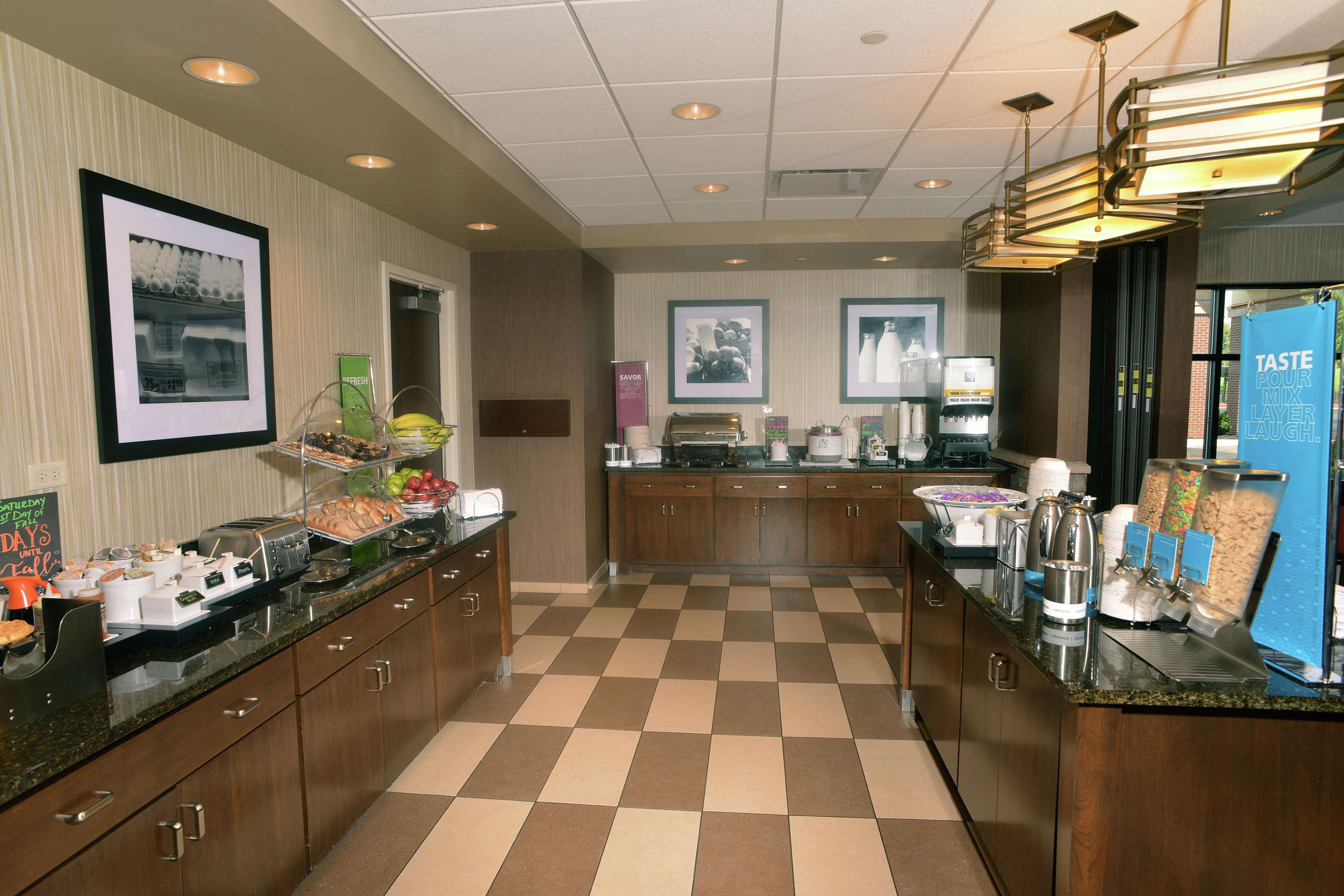 Hampton Inn Springfield-Southeast, Mo Экстерьер фото